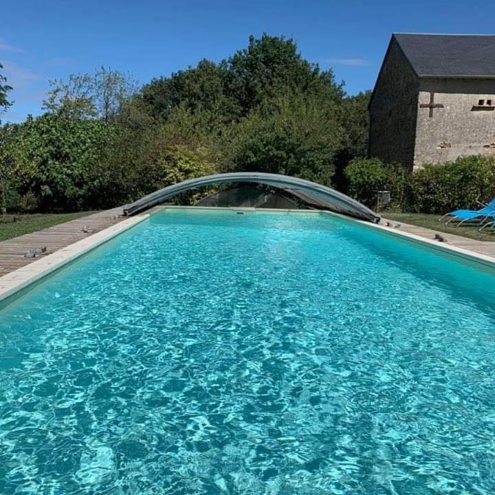 Bed and Breakfast La Jariette Airvault Exterior foto